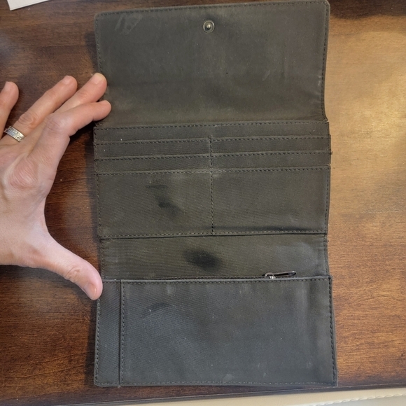 39. Relic maroon wallet - Picture 4 of 5